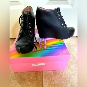 NEW- Jeffrey Campbell 99-Tie Wedge Bootie